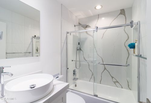 4416 Andora Dr, Phoenix AZ 85032-6413 exterior