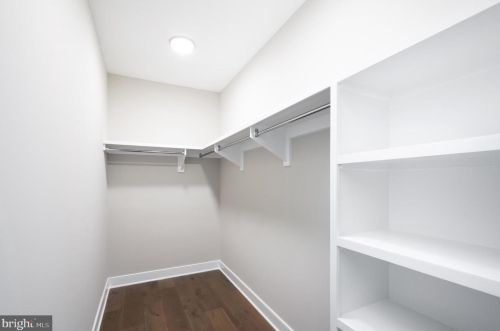 10314 Grosvenor Pl, Rockville MD 20852 exterior