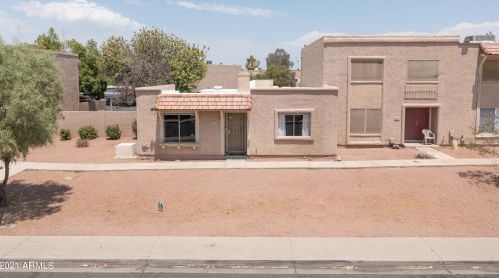 8216 32nd Ave, Phoenix AZ  85051-6022 exterior