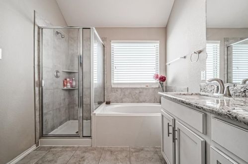 9115 Sweet Blue Jasmine Ln, Humble TX 77338-1518 exterior