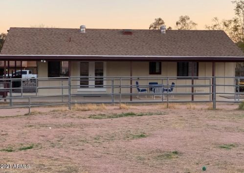 2620 Captain Dreyfus Ave, Phoenix AZ 85032-6706 exterior