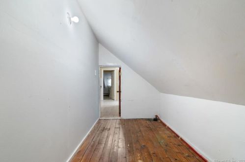 57 Lawlor St, New Britain CT 06051-1110 exterior