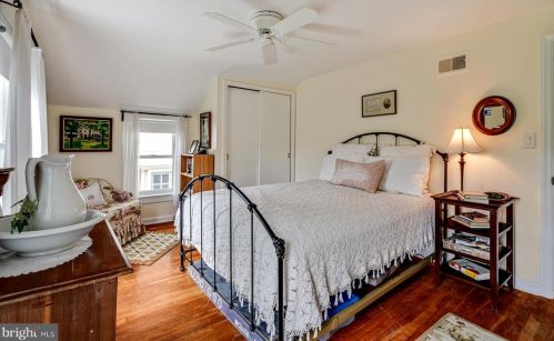 1708 Riverside Dr, Trenton NJ 08618-5843 exterior