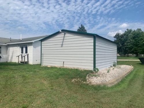 20461 Spruce Rd, Big Rapids MI 49307-9731 exterior