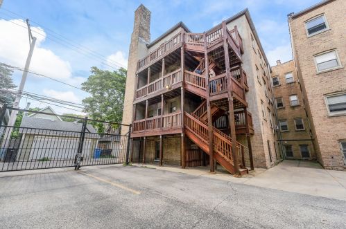 1911 Winona St, Chicago IL  60640-2608 exterior