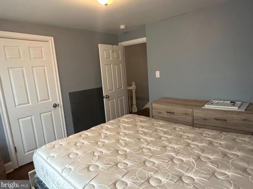 18 21 St, Chester PA 19013-4915 exterior