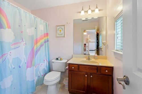 2077 Hatteras Way, Atlanta GA 30318-1085 exterior