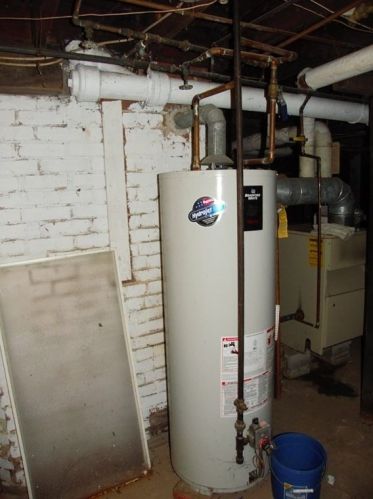 88 Berwick Rd, Springfield MA 01106-2612 exterior