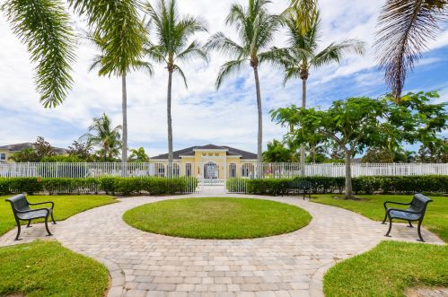 6117 Kendra Ln, Fort Pierce FL 34983-4140 exterior