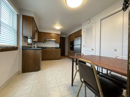 5026 Austin Ave, Chicago IL  60630-1937 exterior