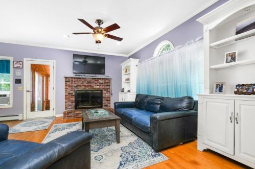 15 Longview Dr, Concord NH  03304-4809 exterior