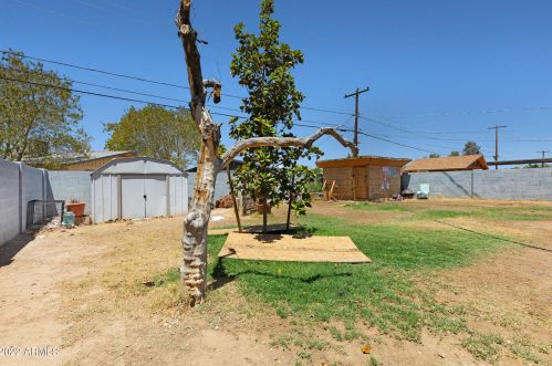 6036 36 Dr, Phoenix AZ 85053-2831 exterior