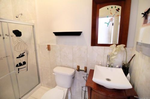 2029 Daly Ave, Bronx NY 10460-2834 exterior