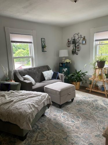 94 Pillsbury St, Concord NH 03301-3523 exterior