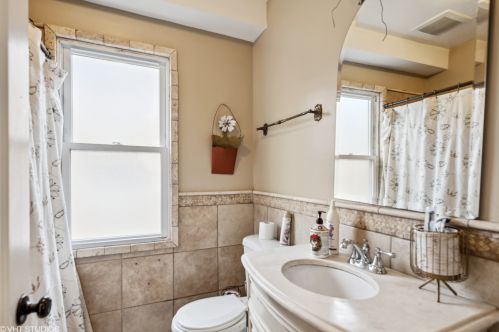 220 18 Ave, Broadview IL 60155-2933 exterior