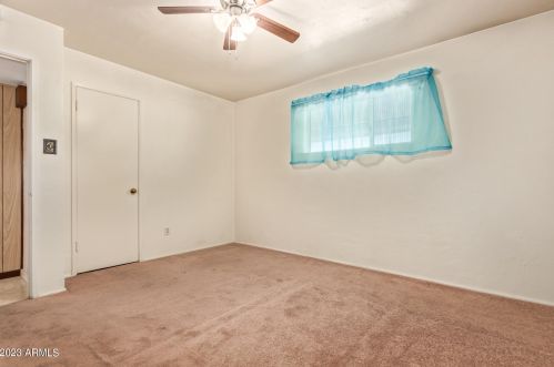 8301 28th Dr, Phoenix AZ 85051-8464 exterior