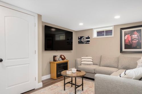 20 Chandler St, Providence RI 02911-2225 exterior