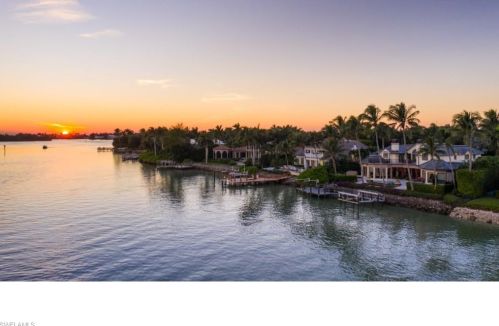 990 Admiralty Parade, Naples FL 34102-7873 exterior