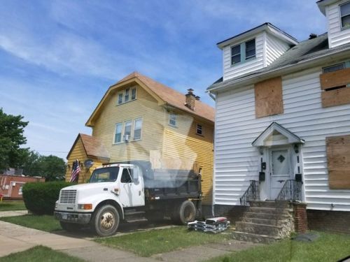 16016 Nelamere Rd, Cleveland, OH 44112-2212