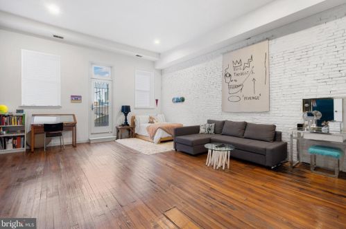 829 2nd St, Philadelphia PA 19133 exterior