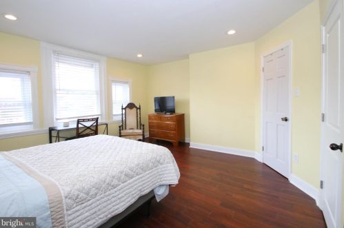 5121 Hazel Ave, Philadelphia PA 19143-1512 exterior