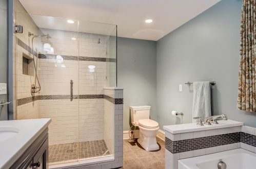 4112 Downer Ave, Milwaukee WI  53211-1713 exterior