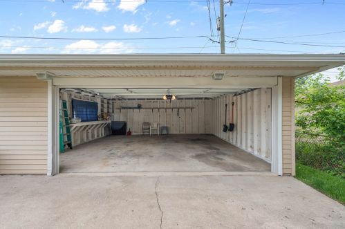 12905 Wallace St, Chicago IL 60628-7451 exterior