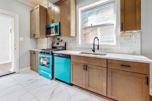 7821 Rhodes Ave, Chicago IL  60619-3013 exterior