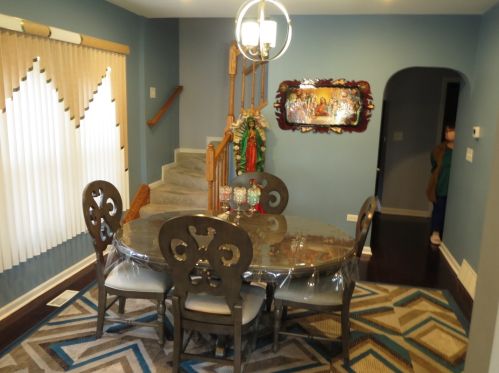 2032 10 Ave, Broadview IL 60153-1924 exterior