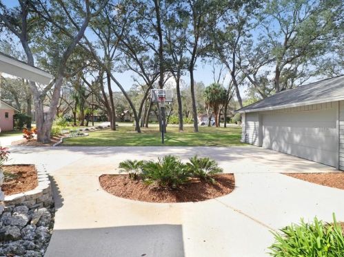 12207 53rd St, Tampa, FL 33617-1447