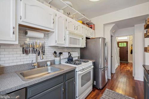 150 U St, Washington DC 20001-1621 exterior