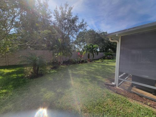 1916 Jamesport Dr, Fort Pierce FL 34953-4353 exterior