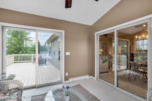 4106 Presidents Way, Dewitt MI 48820-7883 exterior