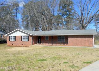 4076 Parkway Cir, Duluth, GA 30096-2128