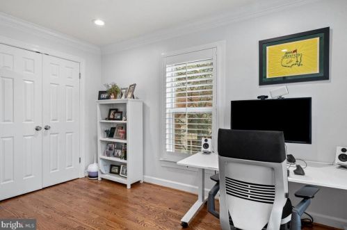 1544 Hampton Hill Cir, Mc Lean VA  22101-6021 exterior