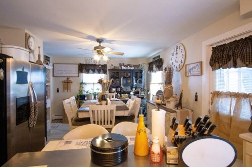 13 Beckside Rd, Providence RI 02911-1010 exterior