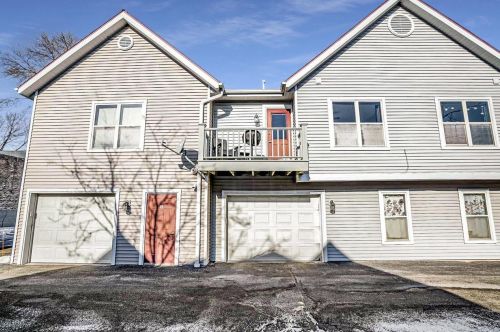 627 Dayton St, Madison WI  53703-2335 exterior