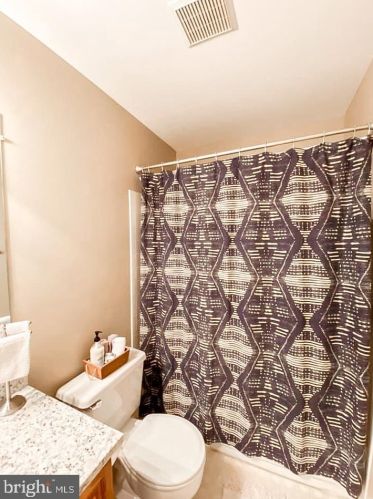 5817 Appleford Dr, Alexandria VA  22315-5625 exterior