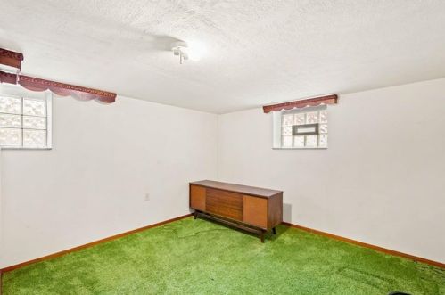 1948 Dartmore St, Pittsburgh PA 15210-4005 exterior