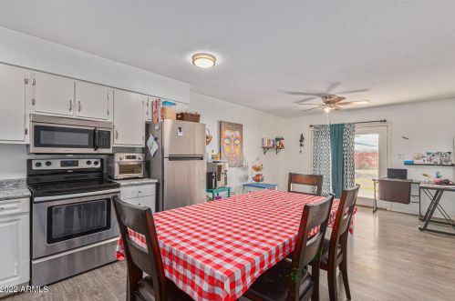 5222 41st Dr, Phoenix AZ  85019-2411 exterior