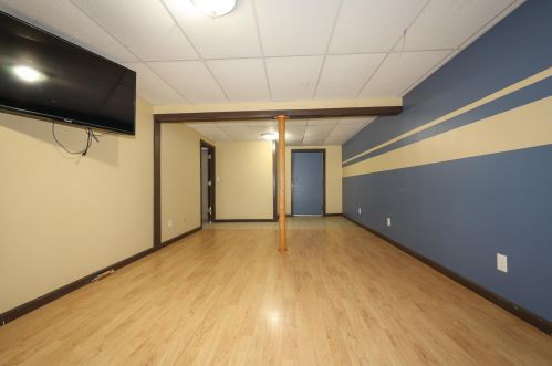 8 Graham Rd, Concord NH 03301-6900 exterior