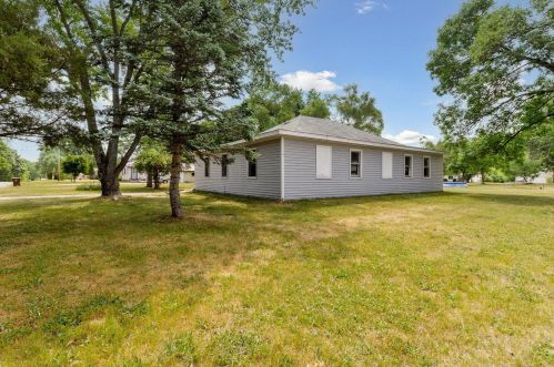 310 Kiddville St, Belding MI 48809-9593 exterior