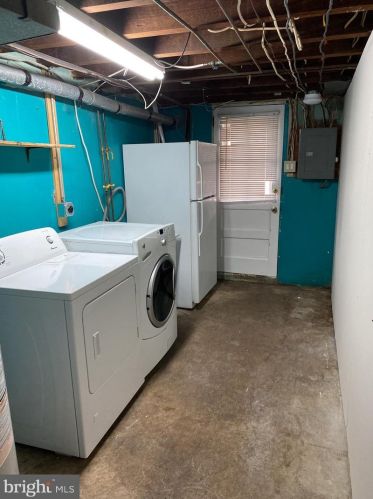 1123 Crestview Rd, Darby PA 19023-1111 exterior