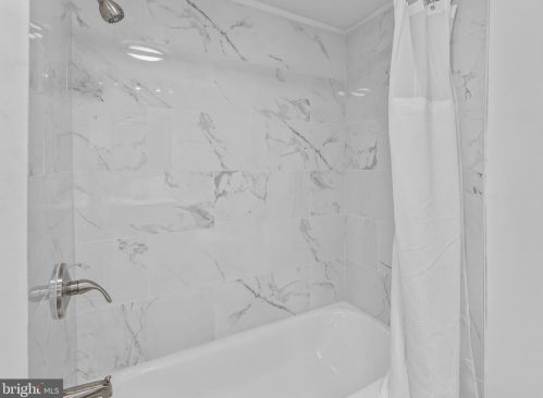 2162 37 St, Camden NJ 08110-2208 exterior