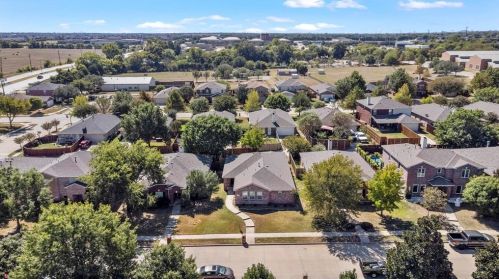 12417 Peak Cir, Frisco TX 75035-7506 exterior