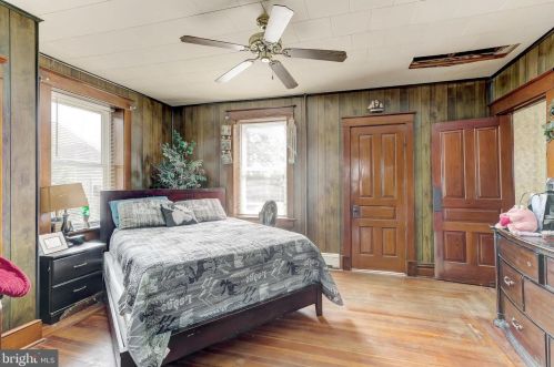 501 King St, Littlestown PA 17340-1612 exterior