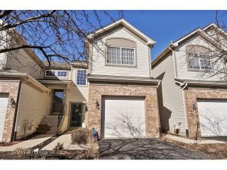 1055 Woodview Ct, Aurora, IL 60502-9096