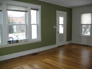 257 Rochambeau Ave, Providence RI  02906-3524 exterior