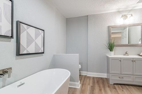 1808 22nd Ave, Tampa FL 33605-1918 exterior