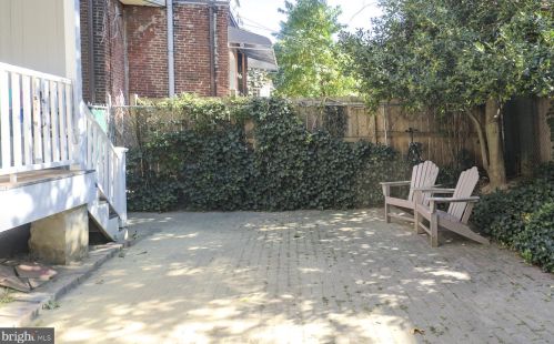 4830 Cedar Ave, Philadelphia PA 19143-2034 exterior